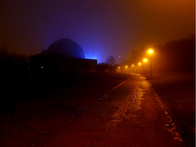 Nchtliches Zeiss-Groplanetarium in Prenzlauer Berg | Fotostrecke 'Berlin' (von Jan Erban)